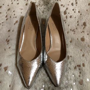 Franco Sarto Silver Metallic Kitten Heel Size 8.5